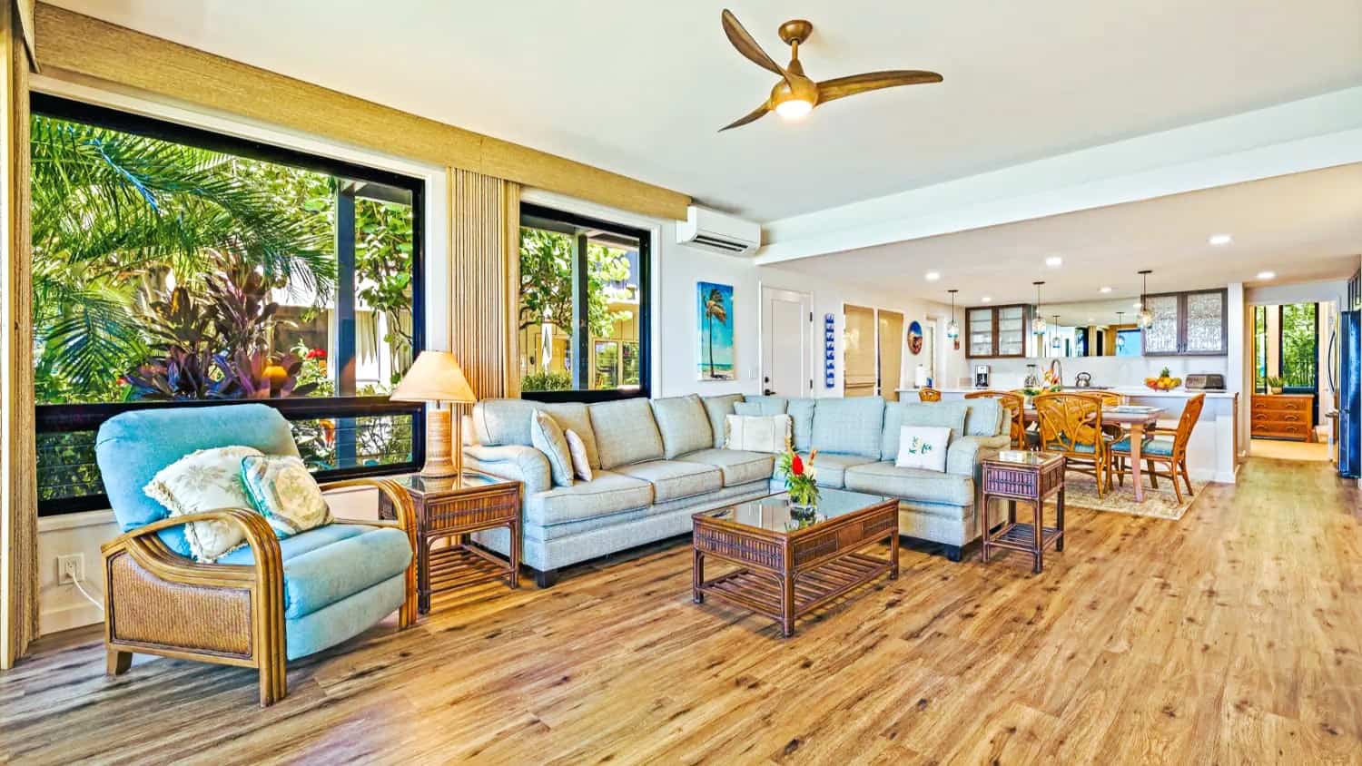 kahana village beachfront condo living area.
